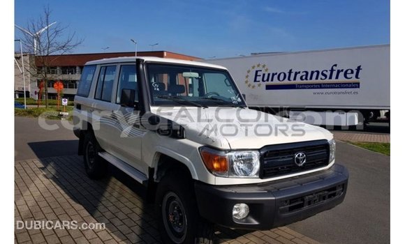 Buy Import Toyota Land Cruiser White Car in Import - Dubai in Malawi Buy Import Toyota Land Cruiser White Car in Import - Dubai in Malawi