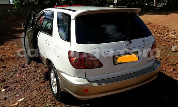 Buy Used Toyota Harrier White Car in Limete in Malawi Buy Used Toyota Harrier White Car in Limete in Malawi