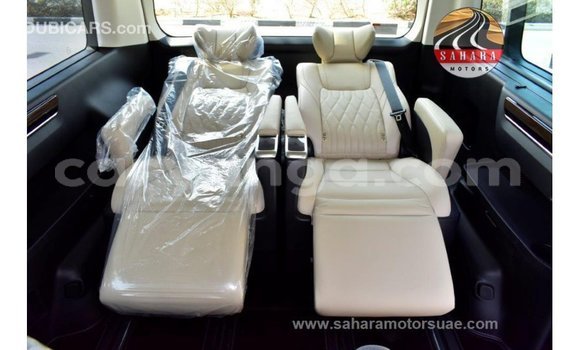 Buy Import Toyota Granvia White Car in Import - Dubai in Malawi Buy Import Toyota Granvia White Car in Import - Dubai in Malawi