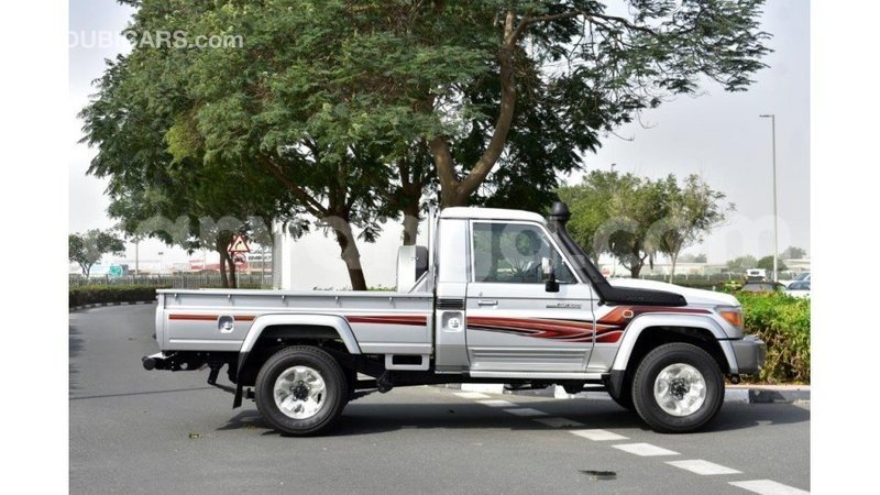 Big with watermark toyota land cruiser malawi import dubai 8131