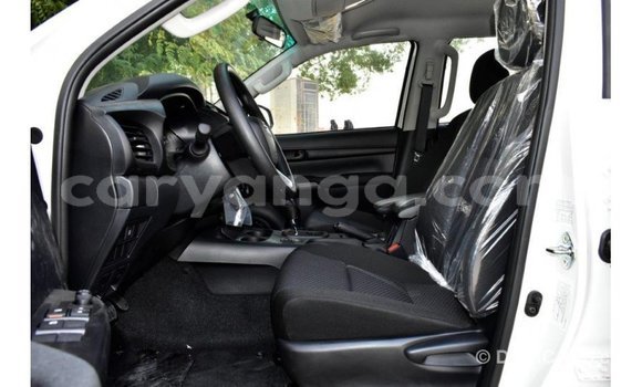 Buy Import Toyota Hilux White Car in Import - Dubai in Malawi Buy Import Toyota Hilux White Car in Import - Dubai in Malawi