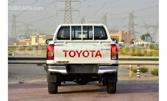 Buy Import Toyota Hilux White Car in Import - Dubai in Malawi Buy Import Toyota Hilux White Car in Import - Dubai in Malawi