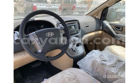 Buy Import Hyundai Chorus White Truck in Import - Dubai in Malawi Buy Import Hyundai Chorus White Truck in Import - Dubai in Malawi