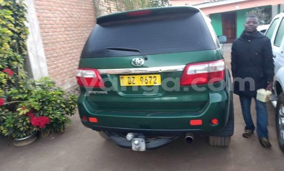 Buy Used Toyota Fortuner Green Car in Lilongwe in Malawi