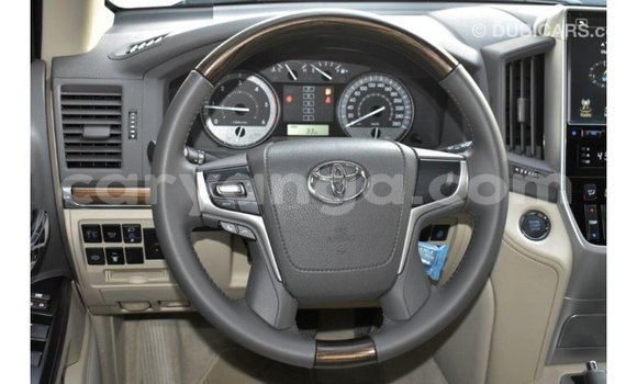 Buy Import Toyota Land Cruiser White Car in Import - Dubai in Malawi Buy Import Toyota Land Cruiser White Car in Import - Dubai in Malawi