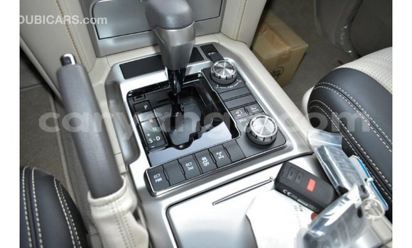 Buy Import Toyota Land Cruiser White Car in Import - Dubai in Malawi Buy Import Toyota Land Cruiser White Car in Import - Dubai in Malawi