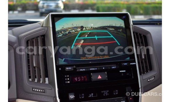 Buy Import Toyota Land Cruiser White Car in Import - Dubai in Malawi Buy Import Toyota Land Cruiser White Car in Import - Dubai in Malawi