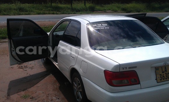 Acheter Occasion Voiture Toyota Carina Blanc à Lilongwe, Malawi Acheter Occasion Voiture Toyota Carina Blanc à Lilongwe, Malawi