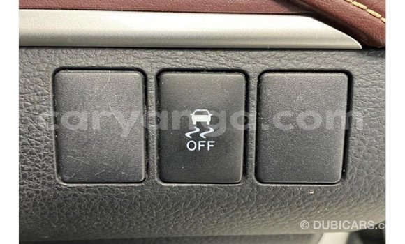 Acheter Import Voiture Toyota Harrier Blanc à Import - Dubai, Malawi Acheter Import Voiture Toyota Harrier Blanc à Import - Dubai, Malawi