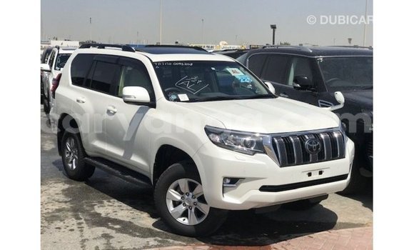 Acheter Import Voiture Toyota Prado Blanc à Import - Dubai, Malawi Acheter Import Voiture Toyota Prado Blanc à Import - Dubai, Malawi