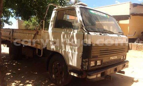 Buy Used Mazda Deven T35 White Truck in Kasungu in Malawi Buy Used Mazda Deven T35 White Truck in Kasungu in Malawi