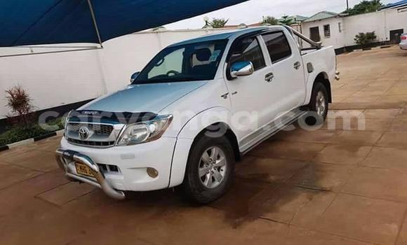 Buy Used Toyota Hilux White Car in Lilongwe in Malawi Buy Used Toyota Hilux White Car in Lilongwe in Malawi