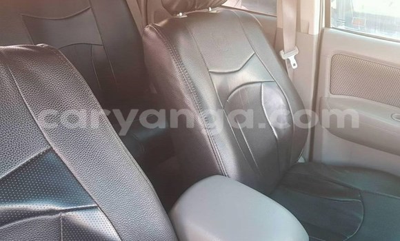 Buy Used Toyota Hilux White Car in Lilongwe in Malawi Buy Used Toyota Hilux White Car in Lilongwe in Malawi