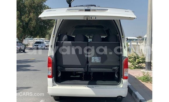 Buy Import Toyota Hiace White Car in Import - Dubai in Malawi Buy Import Toyota Hiace White Car in Import - Dubai in Malawi