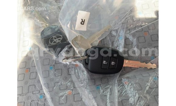 Buy Import Toyota Hiace White Car in Import - Dubai in Malawi Buy Import Toyota Hiace White Car in Import - Dubai in Malawi