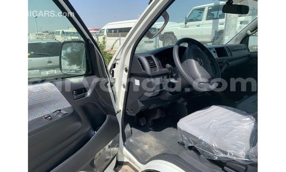 Buy Import Toyota Hiace White Car in Import - Dubai in Malawi Buy Import Toyota Hiace White Car in Import - Dubai in Malawi