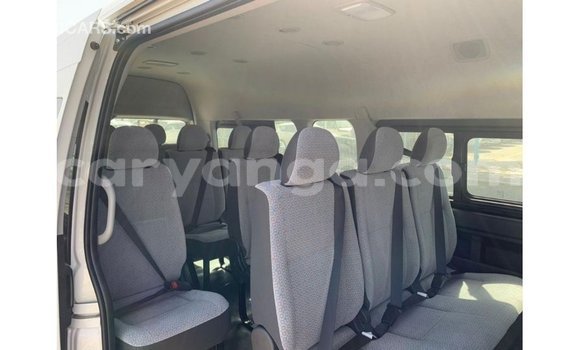 Buy Import Toyota Hiace White Car in Import - Dubai in Malawi Buy Import Toyota Hiace White Car in Import - Dubai in Malawi