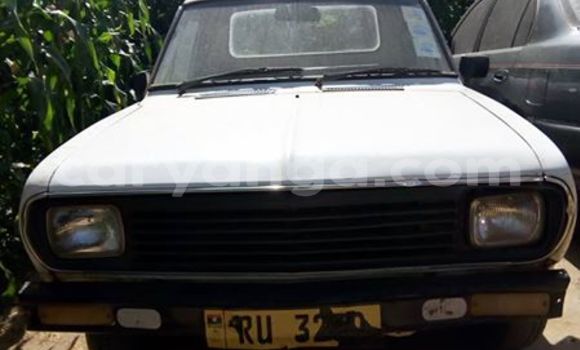 Buy Used Nissan Pickup White Car in Lilongwe in Malawi Buy Used Nissan Pickup White Car in Lilongwe in Malawi