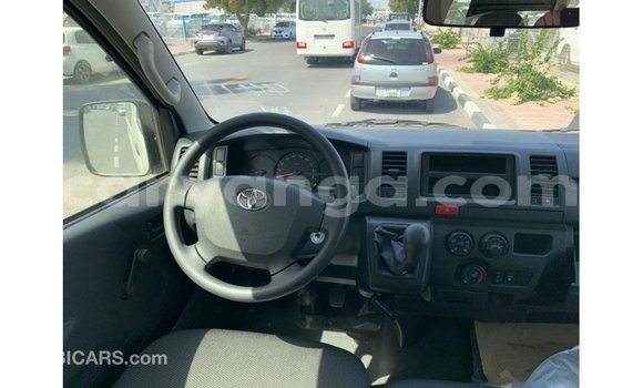 Buy Import Toyota Hiace White Car in Import - Dubai in Malawi Buy Import Toyota Hiace White Car in Import - Dubai in Malawi