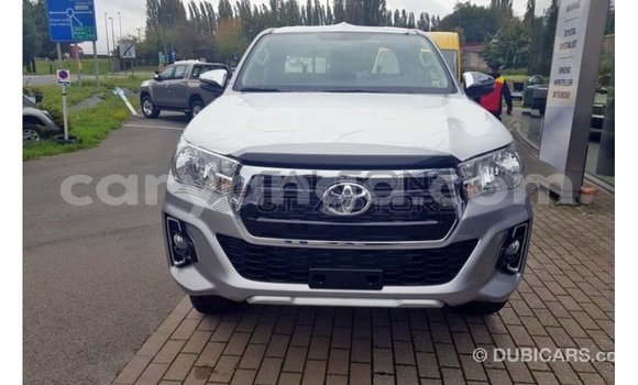 Buy Import Toyota Hilux Brown Car in Import - Dubai in Malawi Buy Import Toyota Hilux Brown Car in Import - Dubai in Malawi
