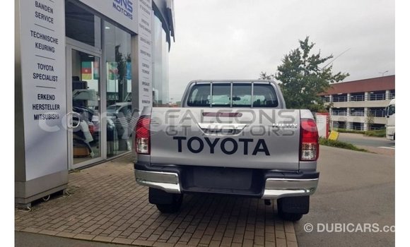 Buy Import Toyota Hilux Brown Car in Import - Dubai in Malawi Buy Import Toyota Hilux Brown Car in Import - Dubai in Malawi
