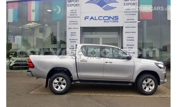 Buy Import Toyota Hilux Brown Car in Import - Dubai in Malawi Buy Import Toyota Hilux Brown Car in Import - Dubai in Malawi