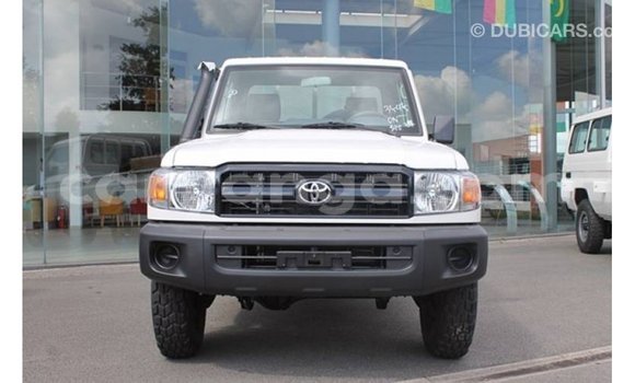 Buy Import Toyota Land Cruiser White Car in Import - Dubai in Malawi Buy Import Toyota Land Cruiser White Car in Import - Dubai in Malawi