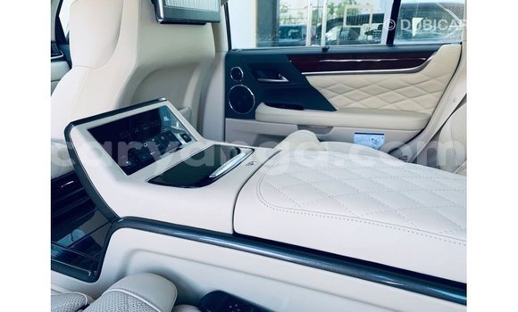 Acheter Import Voiture Lexus LX Rouge à Import - Dubai, Malawi Acheter Import Voiture Lexus LX Rouge à Import - Dubai, Malawi