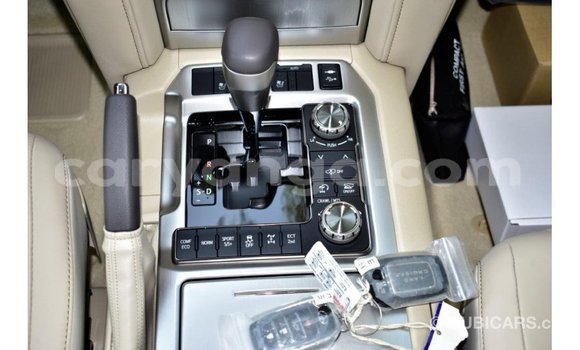 Buy Import Toyota Land Cruiser White Car in Import - Dubai in Malawi Buy Import Toyota Land Cruiser White Car in Import - Dubai in Malawi