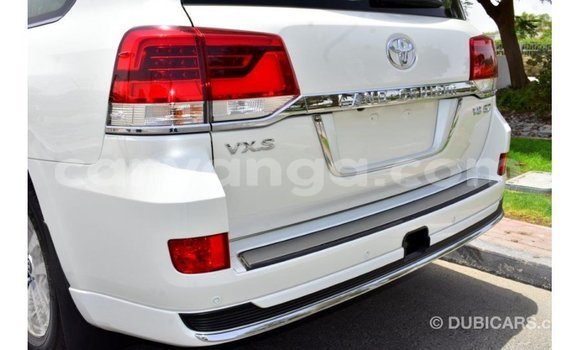 Buy Import Toyota Land Cruiser White Car in Import - Dubai in Malawi Buy Import Toyota Land Cruiser White Car in Import - Dubai in Malawi