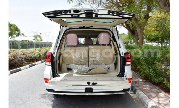 Buy Import Toyota Land Cruiser White Car in Import - Dubai in Malawi Buy Import Toyota Land Cruiser White Car in Import - Dubai in Malawi