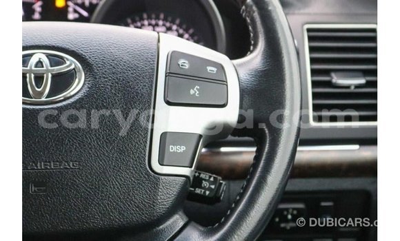 Acheter Import Voiture Toyota Land Cruiser Blanc à Import - Dubai, Malawi Acheter Import Voiture Toyota Land Cruiser Blanc à Import - Dubai, Malawi