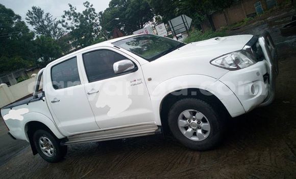 Buy Used Toyota Hilux White Car in Zomba in Malawi Buy Used Toyota Hilux White Car in Zomba in Malawi