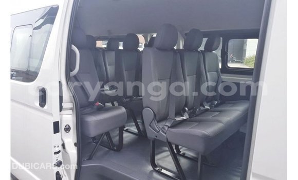 Buy Import Toyota Hiace White Car in Import - Dubai in Malawi Buy Import Toyota Hiace White Car in Import - Dubai in Malawi