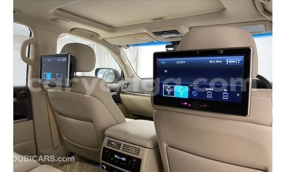 Acheter Import Voiture Toyota Land Cruiser Noir à Import - Dubai, Malawi Acheter Import Voiture Toyota Land Cruiser Noir à Import - Dubai, Malawi