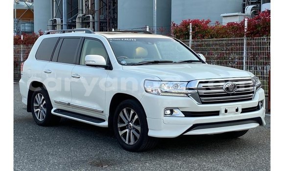 Buy Import Toyota Land Cruiser White Car in Import - Dubai in Malawi Buy Import Toyota Land Cruiser White Car in Import - Dubai in Malawi