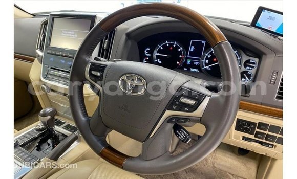 Buy Import Toyota Land Cruiser White Car in Import - Dubai in Malawi Buy Import Toyota Land Cruiser White Car in Import - Dubai in Malawi