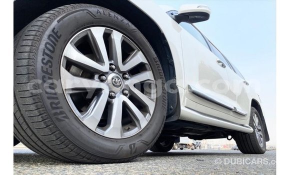 Buy Import Toyota Land Cruiser White Car in Import - Dubai in Malawi Buy Import Toyota Land Cruiser White Car in Import - Dubai in Malawi