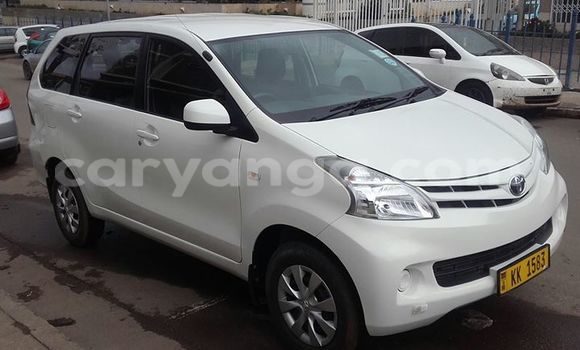 Buy Used Toyota Avanza White Car in Blantyre in Malawi