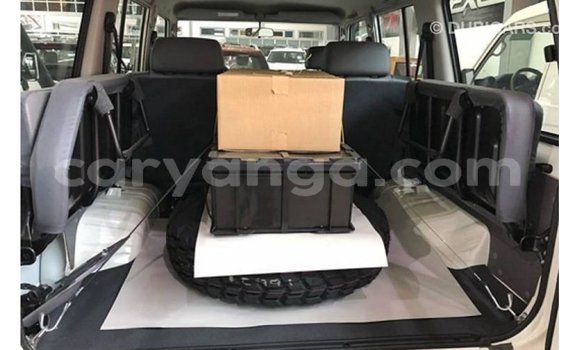 Buy Import Toyota Land Cruiser White Car in Import - Dubai in Malawi Buy Import Toyota Land Cruiser White Car in Import - Dubai in Malawi