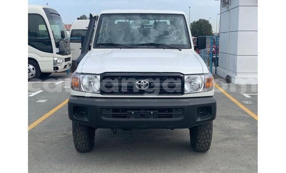 Acheter Import Voiture Toyota Land Cruiser Blanc à Import - Dubai, Malawi Acheter Import Voiture Toyota Land Cruiser Blanc à Import - Dubai, Malawi