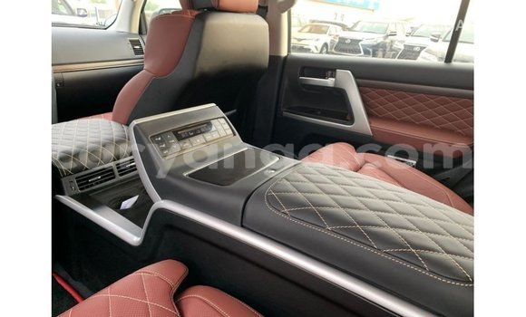 Acheter Import Voiture Toyota Land Cruiser Noir à Import - Dubai, Malawi Acheter Import Voiture Toyota Land Cruiser Noir à Import - Dubai, Malawi