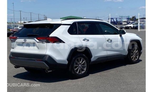 Acheter Import Voiture Toyota Fielder Blanc à Import - Dubai, Malawi Acheter Import Voiture Toyota Fielder Blanc à Import - Dubai, Malawi