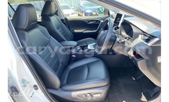 Acheter Import Voiture Toyota Fielder Blanc à Import - Dubai, Malawi Acheter Import Voiture Toyota Fielder Blanc à Import - Dubai, Malawi