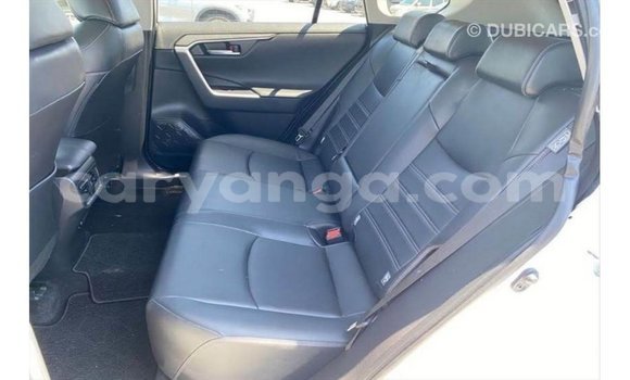 Acheter Import Voiture Toyota Fielder Blanc à Import - Dubai, Malawi Acheter Import Voiture Toyota Fielder Blanc à Import - Dubai, Malawi