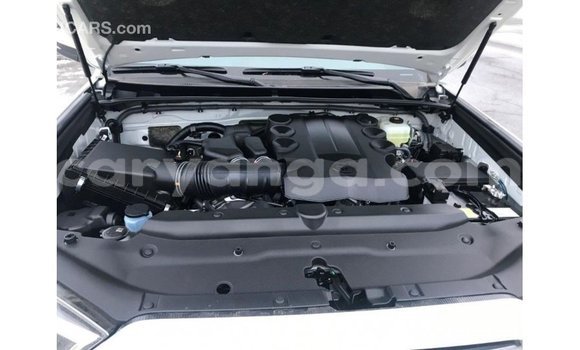 Acheter Import Voiture Toyota Fielder Blanc à Import - Dubai, Malawi Acheter Import Voiture Toyota Fielder Blanc à Import - Dubai, Malawi