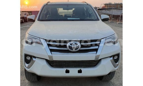 Buy Import Toyota Fortuner White Car in Import - Dubai in Malawi Buy Import Toyota Fortuner White Car in Import - Dubai in Malawi