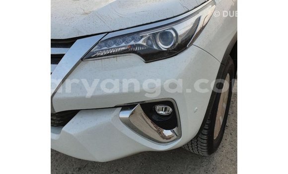 Buy Import Toyota Fortuner White Car in Import - Dubai in Malawi Buy Import Toyota Fortuner White Car in Import - Dubai in Malawi