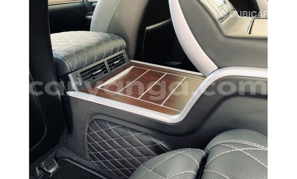 Acheter Import Voiture Toyota Land Cruiser Noir à Import - Dubai, Malawi Acheter Import Voiture Toyota Land Cruiser Noir à Import - Dubai, Malawi