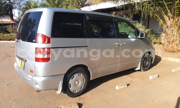 Buy Used Toyota Voxy Silver Car in Kasungu in Malawi Buy Used Toyota Voxy Silver Car in Kasungu in Malawi